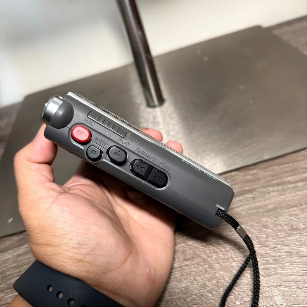 Sony tcm 200dv